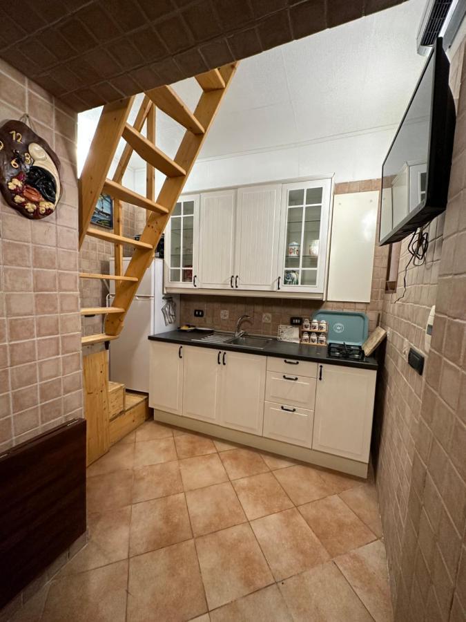 Апартаменти Tiny House - Spaccanapoli Екстер'єр фото